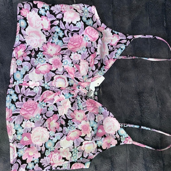 Cropped tank from H&M - Picture 1 of 2